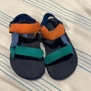 FREE WITH BUNDLE | Baby Gap | Water Sandals
